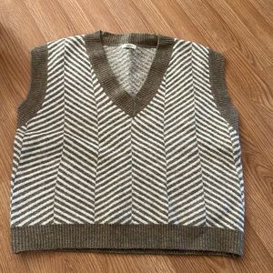 Debut Sweater / Size M / Worn Once